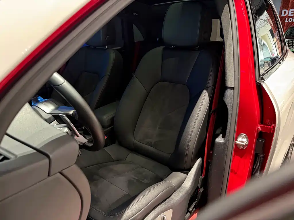 Porsche Macan — миниатюра 8