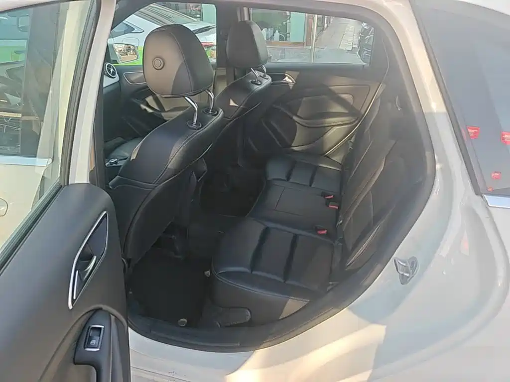 Mercedes-Benz B-Class — миниатюра 17