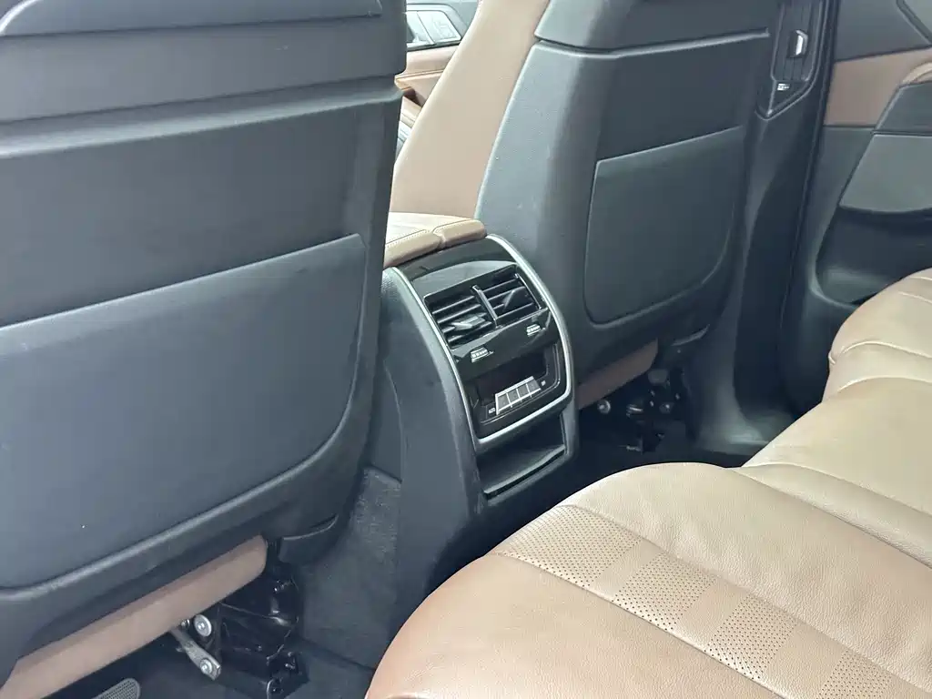 BMW X7 — миниатюра 18