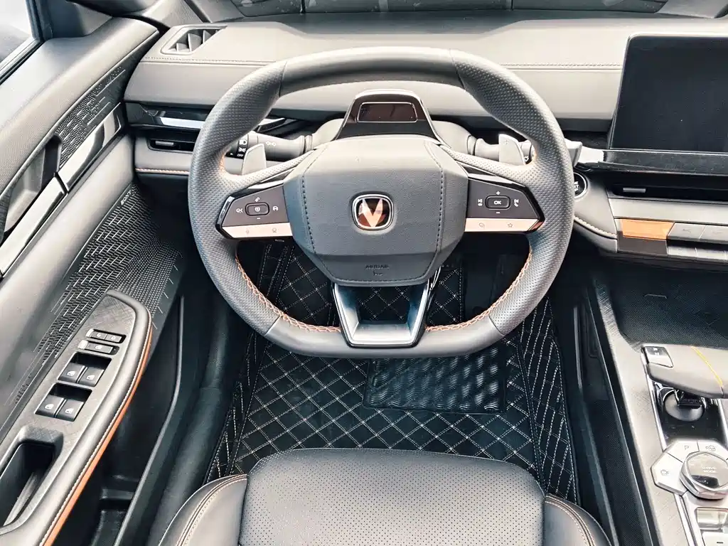 Changan UNI-V — миниатюра 5