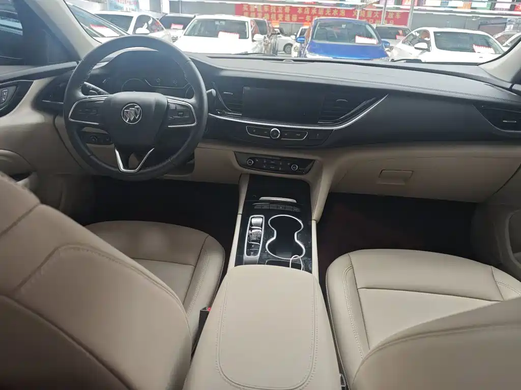 Buick Regal — миниатюра 8