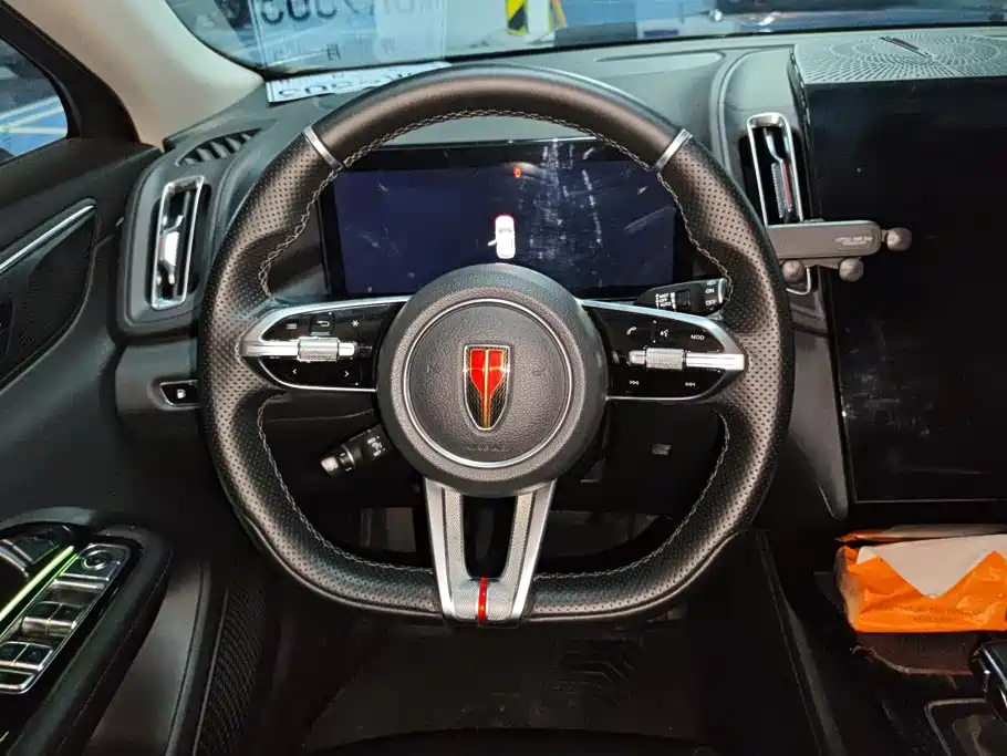 Hongqi Hongqi HS3 PHEV — миниатюра 15