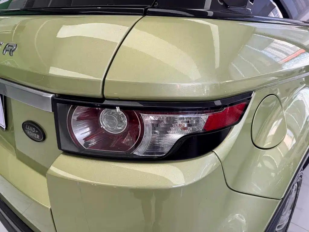 Land Rover Evoque (Import) — миниатюра 27