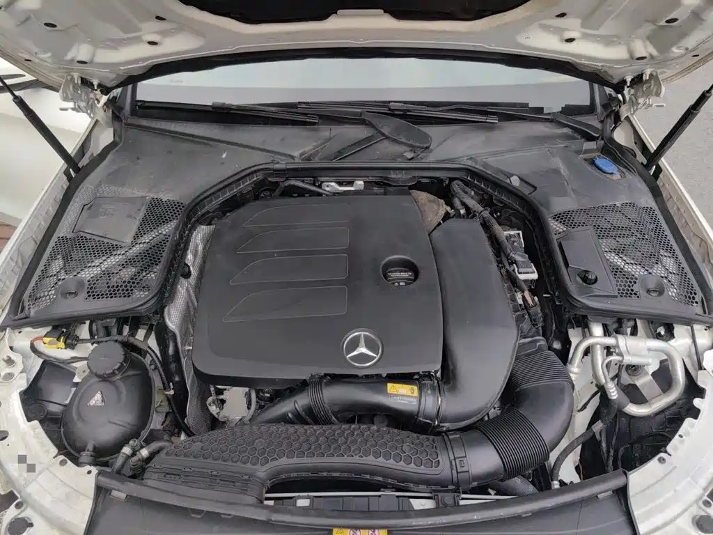 Mercedes-Benz C-Class — миниатюра 16