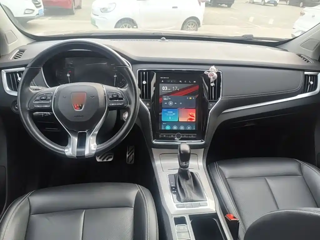 Roewe RX5 — миниатюра 10