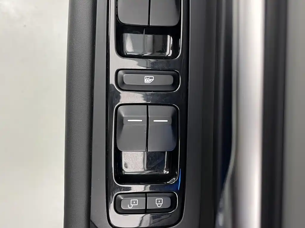 XPeng P7 — миниатюра 10