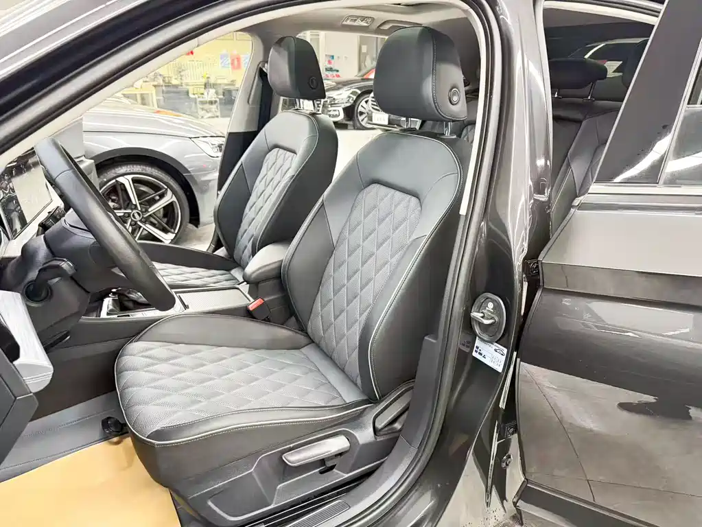 Volkswagen Sagitar — миниатюра 14