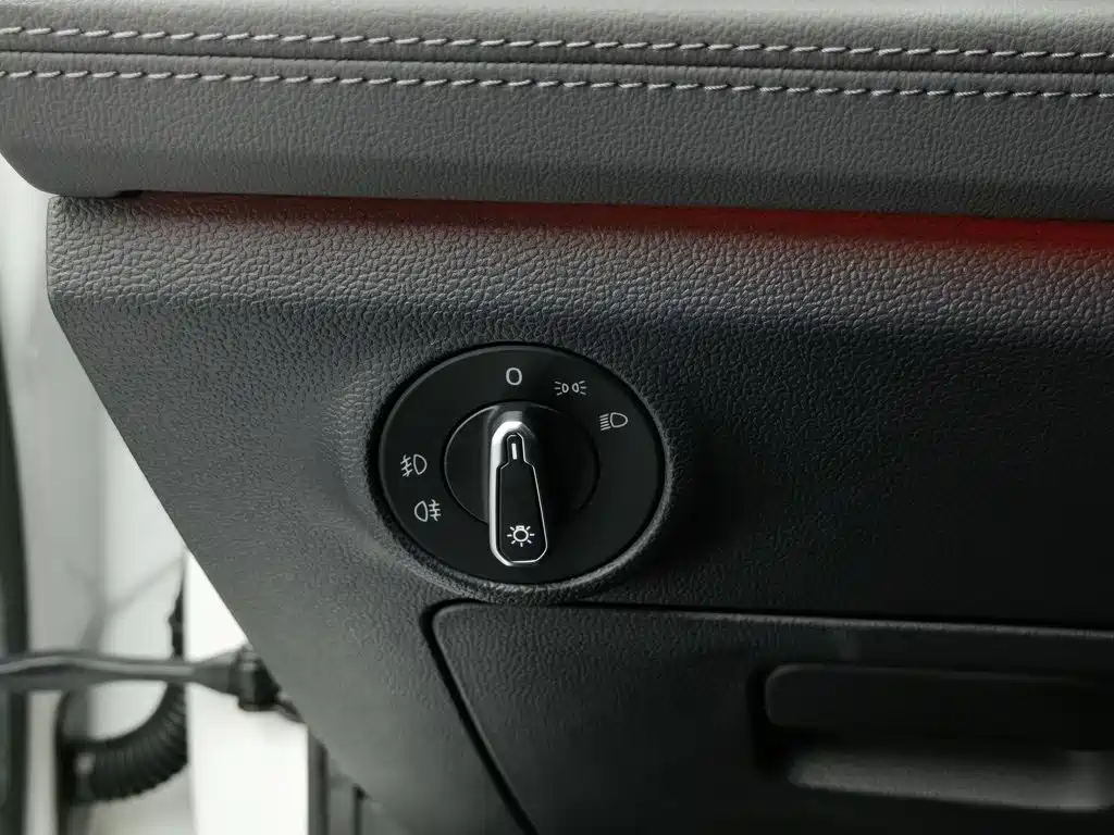 Volkswagen Sagitar — миниатюра 21