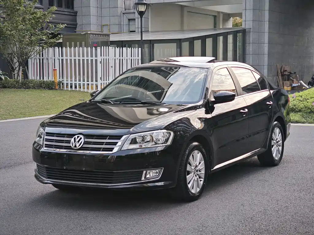 Volkswagen Lavida 2013
