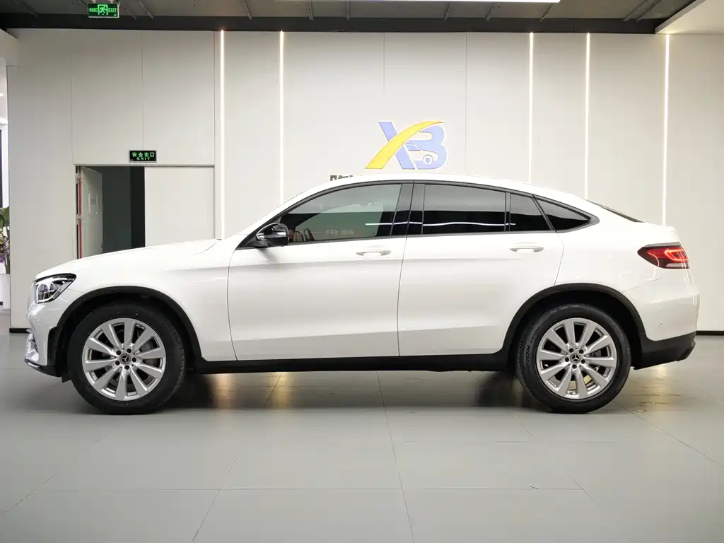 MERCEDES-BENZ GLC COUPE