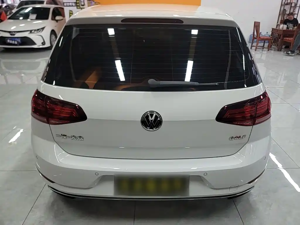 Volkswagen Golf — миниатюра 6