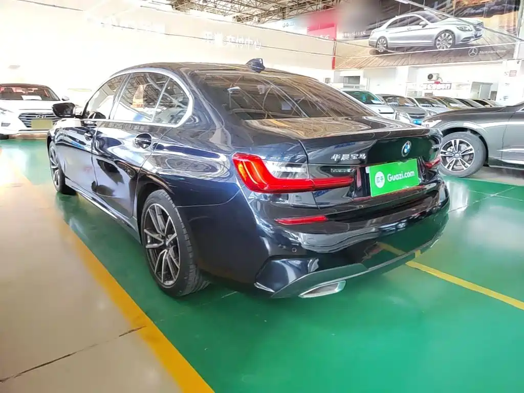 BMW 3 Series — миниатюра 5