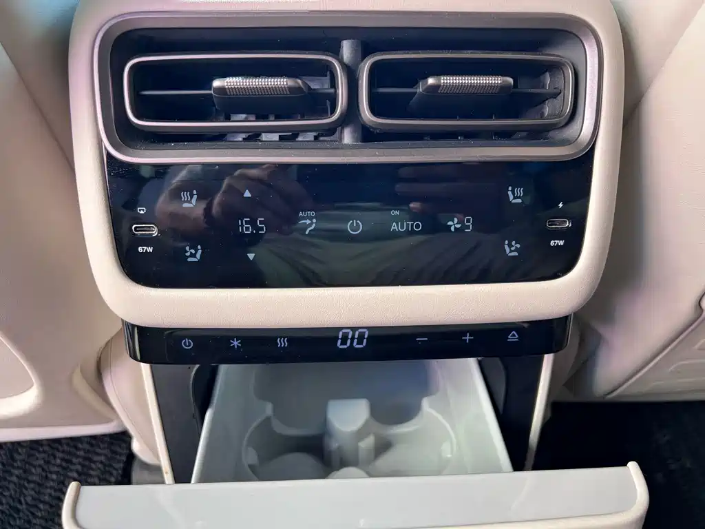 Li Auto Li i6 — миниатюра 8