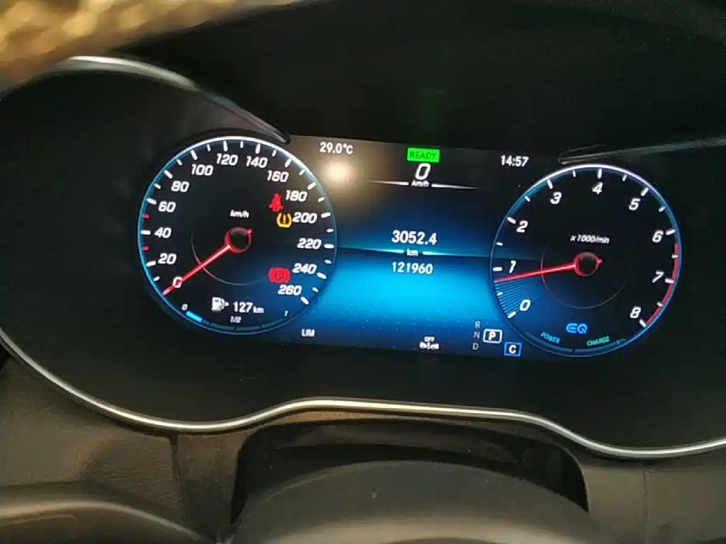 Mercedes-Benz C-Class — миниатюра 12
