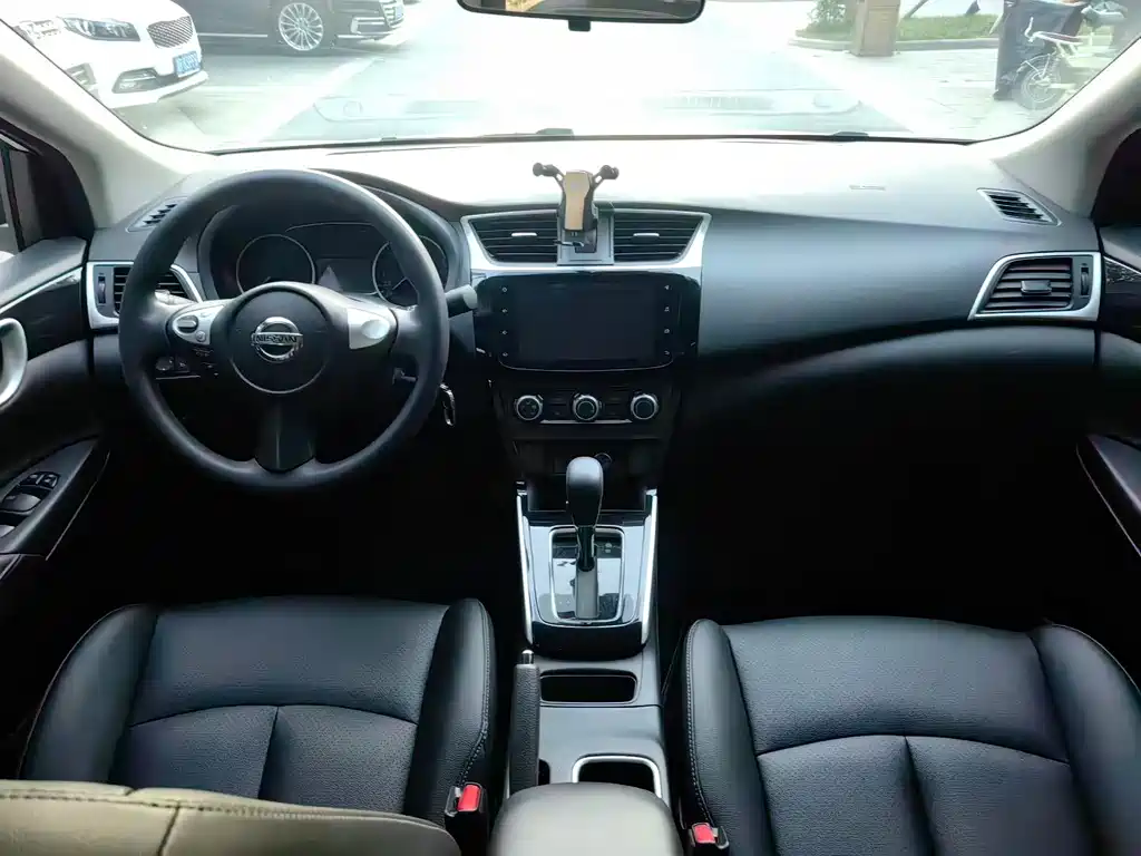 Nissan Sylphy — миниатюра 8