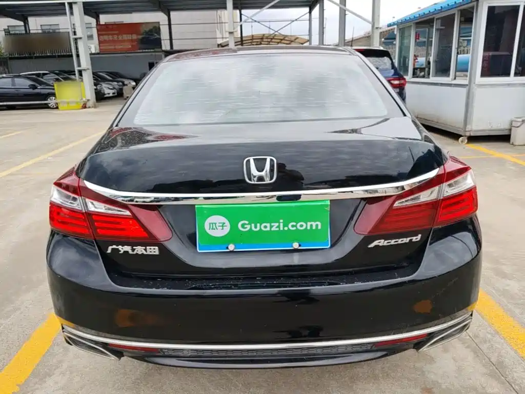 Honda Accord — миниатюра 6