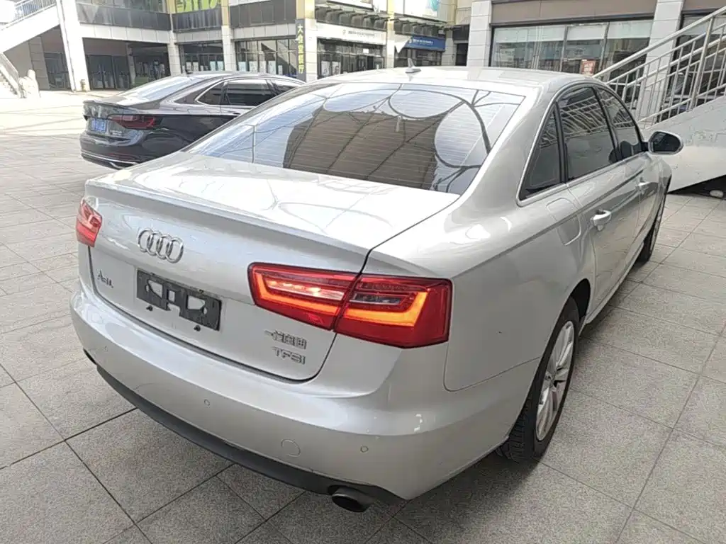 Audi A6L — миниатюра 7