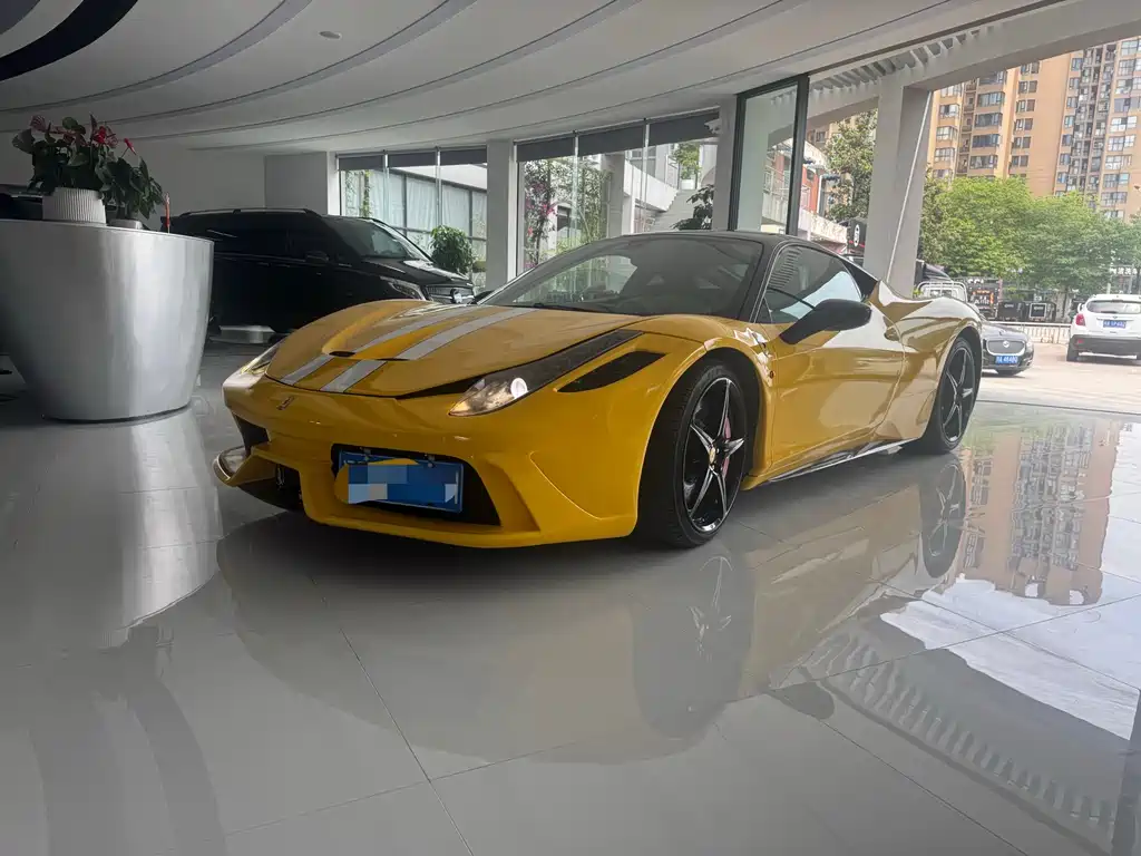 Ferrari 458 2013
