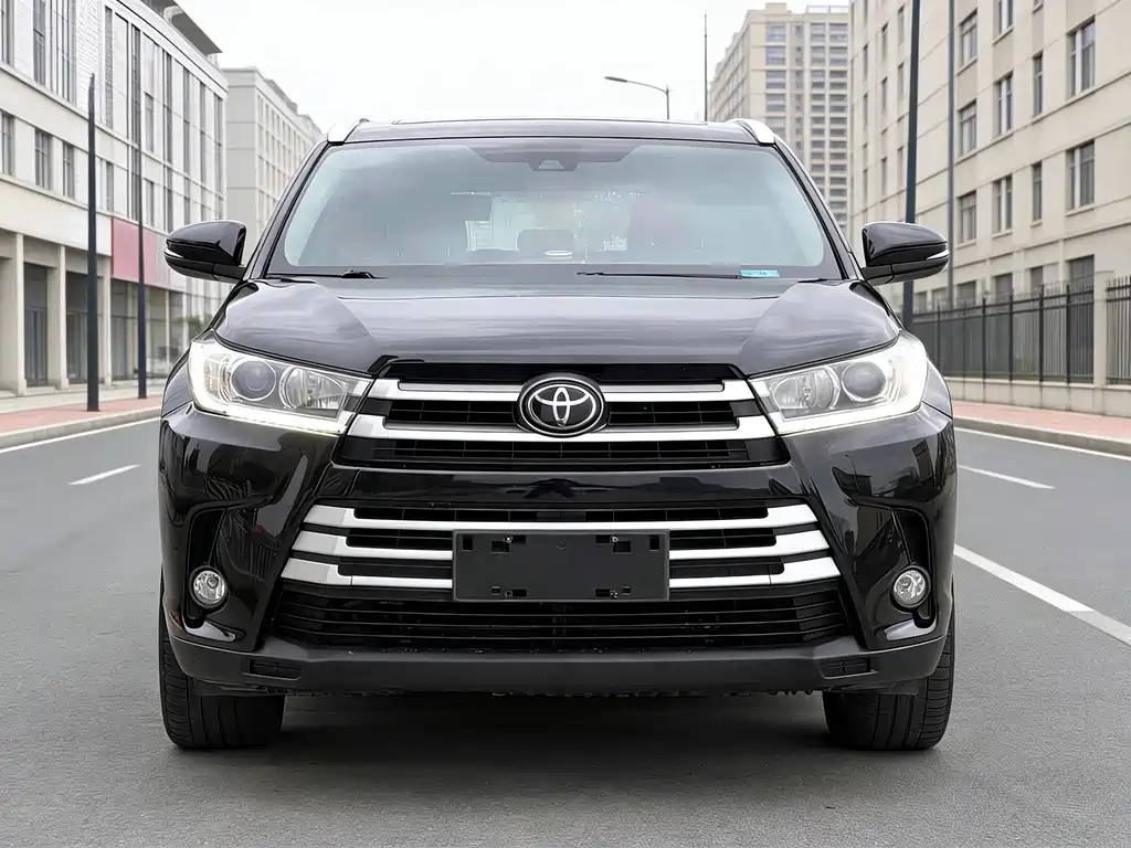 TOYOTA HIGHLANDER