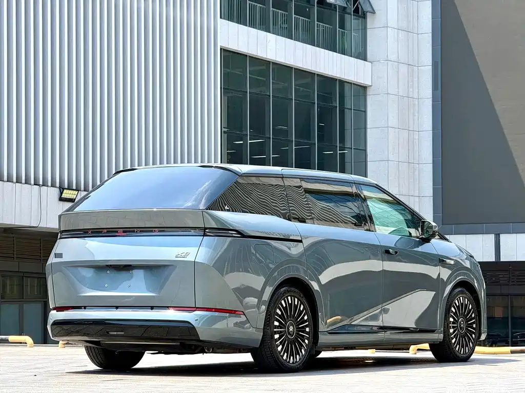 XPeng X9 — миниатюра 17
