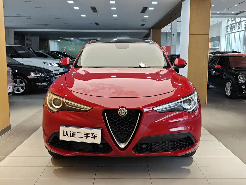 Alfa Romeo Stelvio 2017 2.0T 200HP Elite