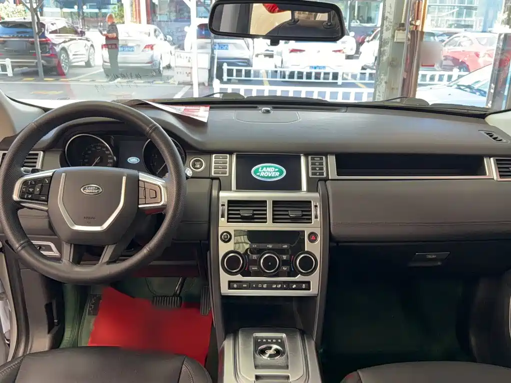 Land Rover Discovery Sport — миниатюра 11