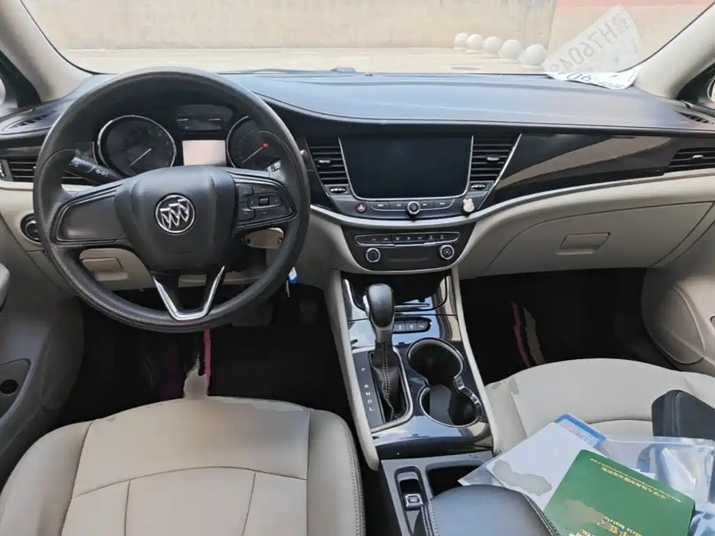 Buick Verano — миниатюра 10
