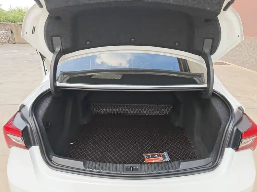 Buick Verano — миниатюра 19