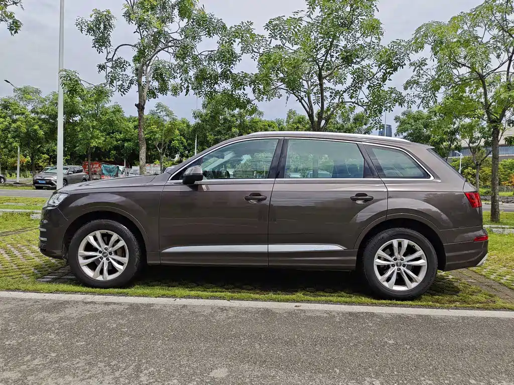 Audi Q7 2016 40 TFSI Comfort
