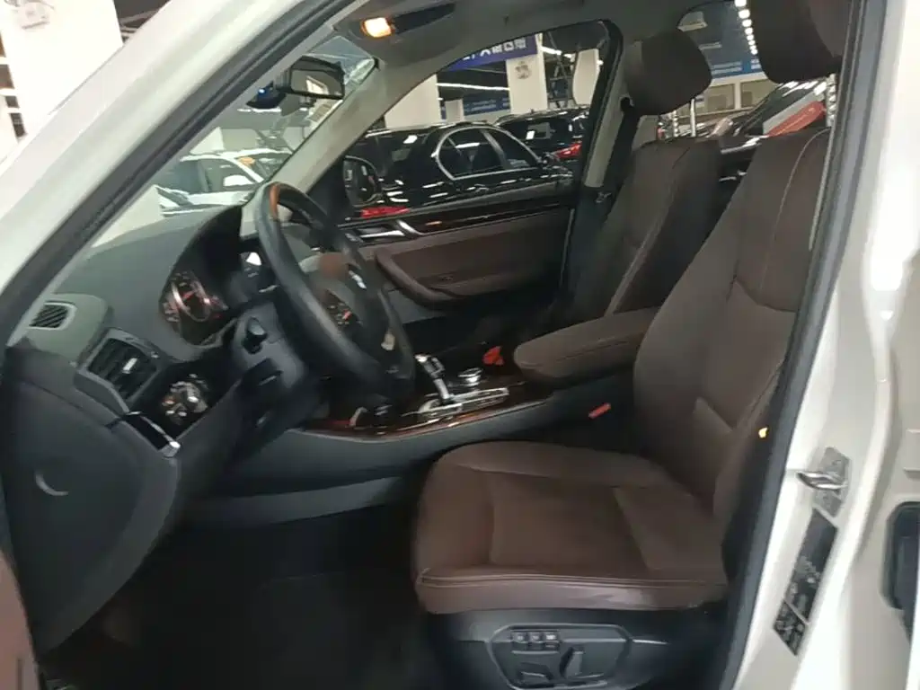 BMW X3 (Import) — миниатюра 15