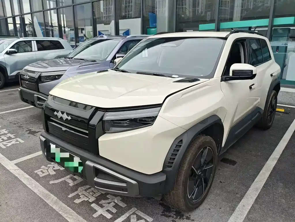 Fang Cheng Bao Titanium 3 2025