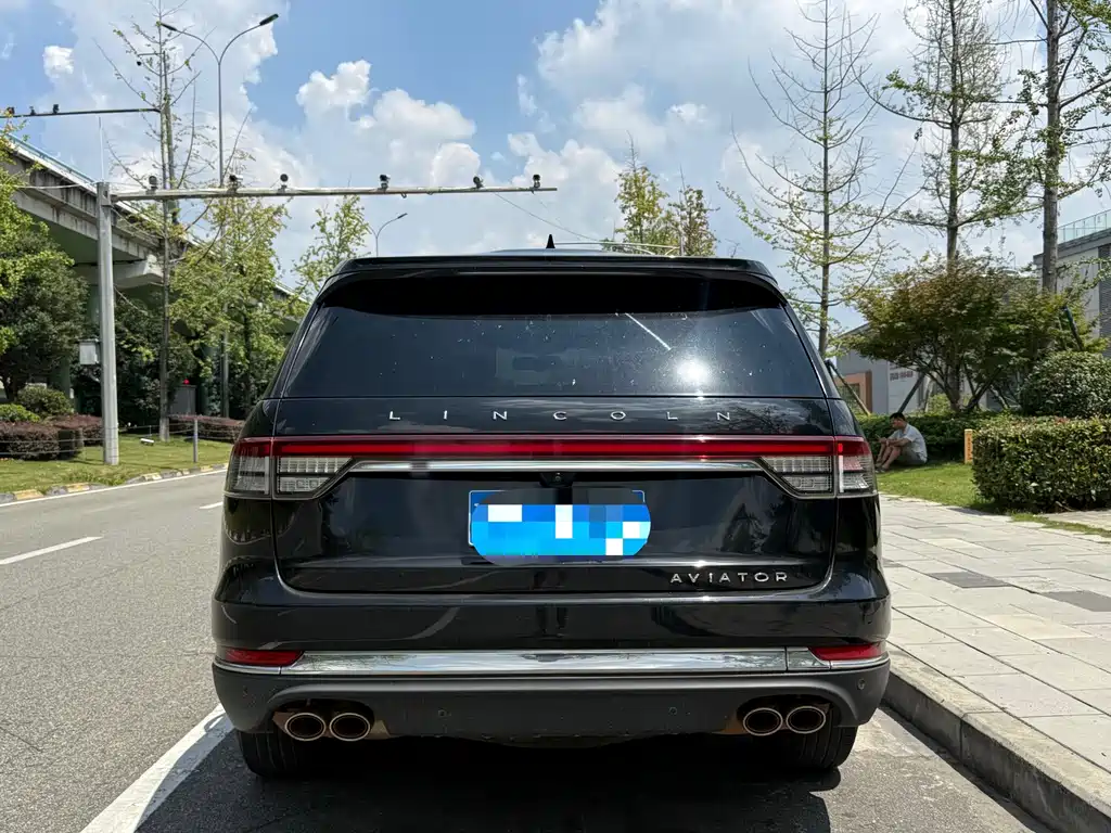 Lincoln Aviator — миниатюра 9