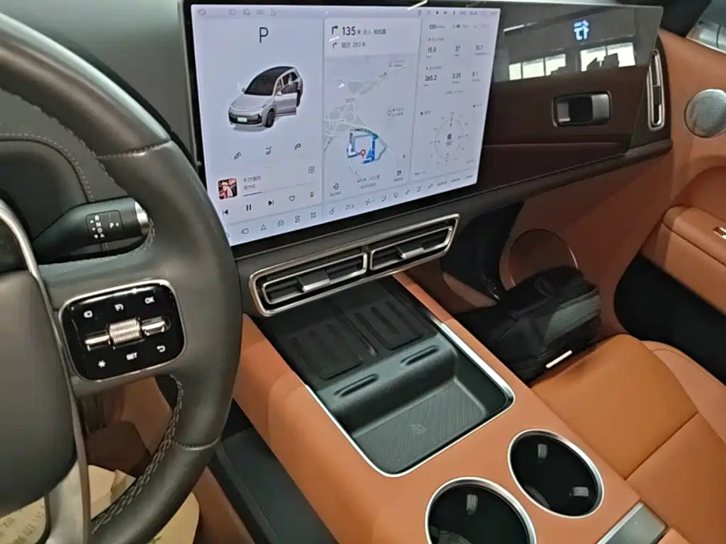 Li Auto Li L8 — миниатюра 13