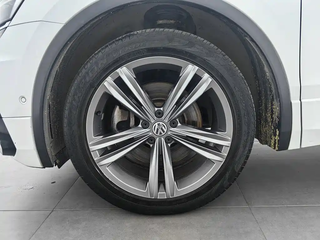 Volkswagen Tiguan — миниатюра 17