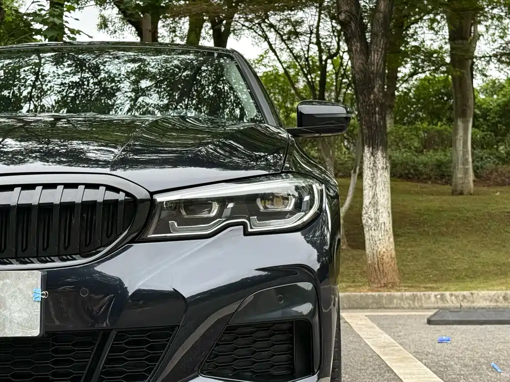 BMW 3 Series — миниатюра 4
