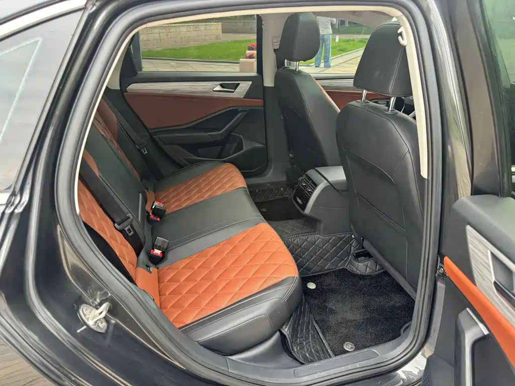 Volkswagen Sagitar 2023 280TSI DSG