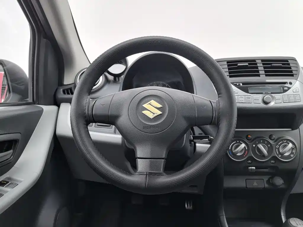 Suzuki Alto — миниатюра 11