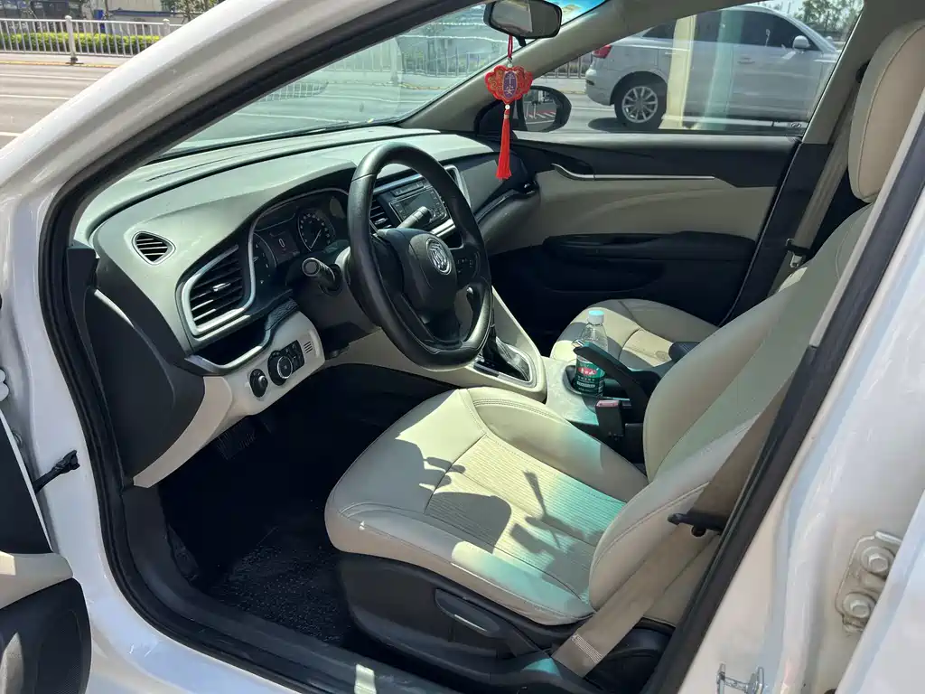 Buick Excelle — миниатюра 7