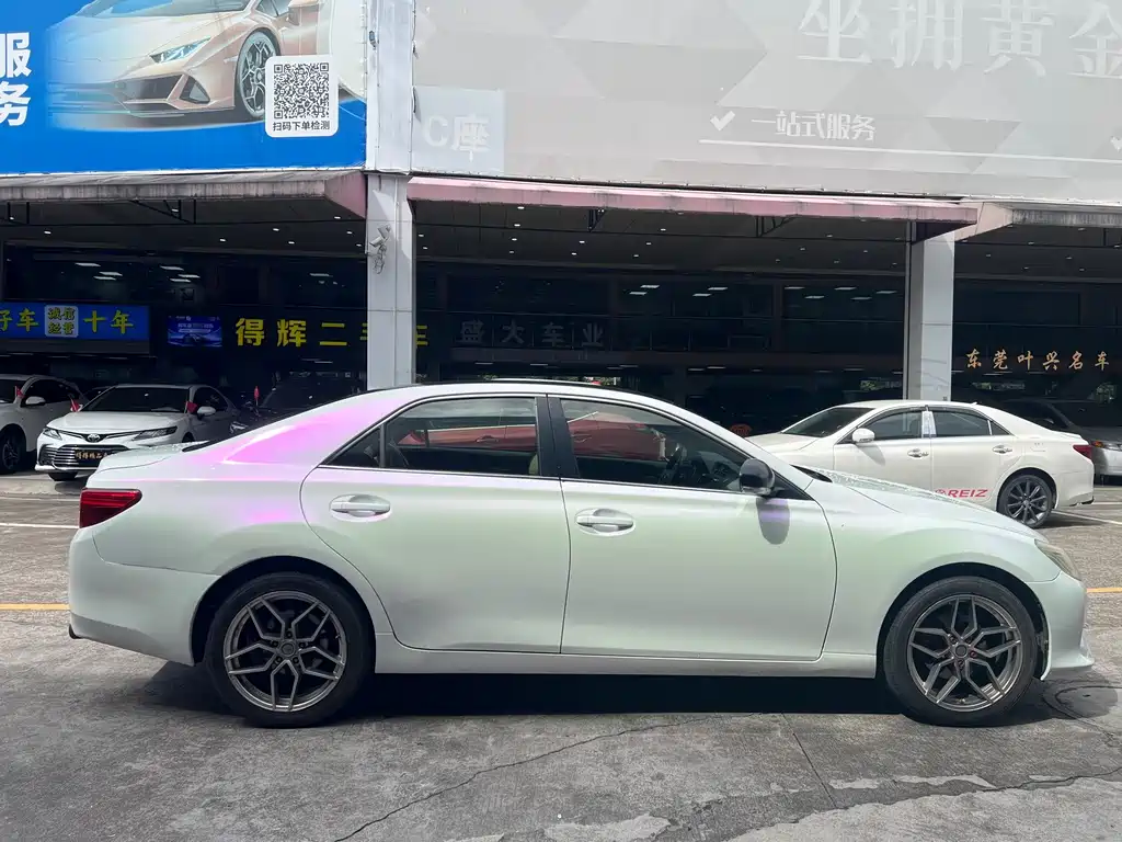 Toyota Reiz — миниатюра 4