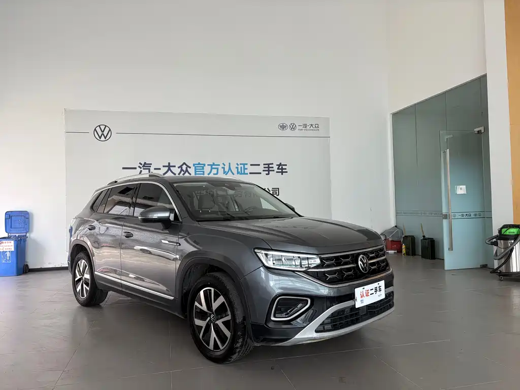 Volkswagen Tayron 2023 300TSI Luxury Plus