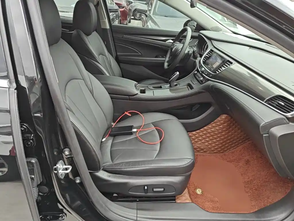 Buick LaCrosse — миниатюра 25