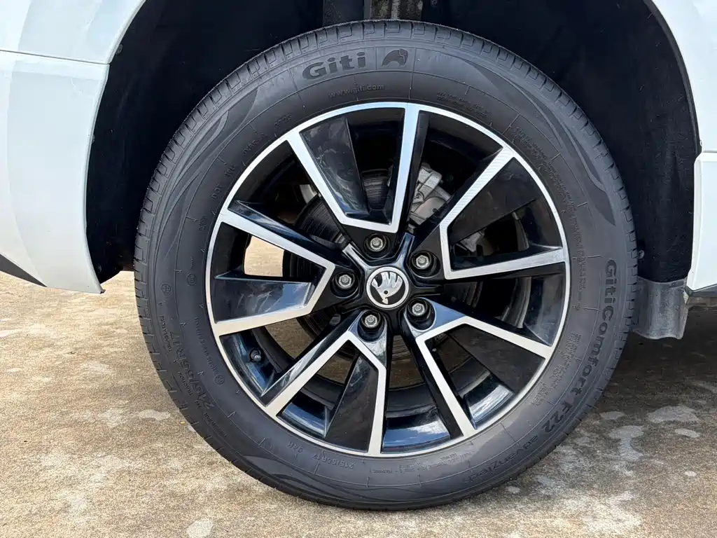 Skoda Karoq — миниатюра 21