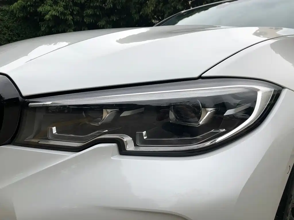 BMW 3 Series — миниатюра 27