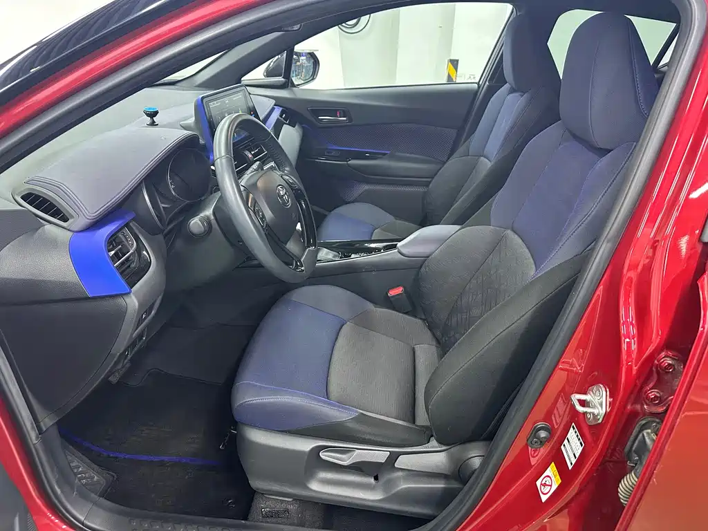Toyota C-HR — миниатюра 8
