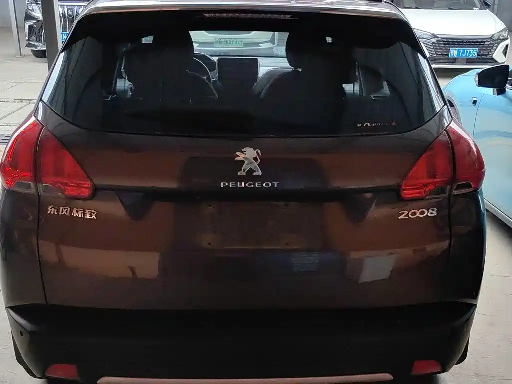Peugeot 2008 — миниатюра 4
