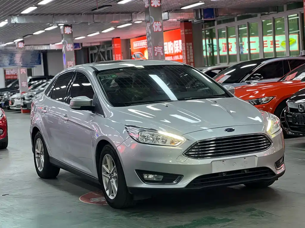 Ford Focus — миниатюра 5