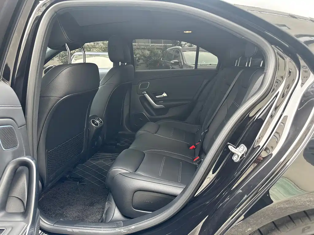 Mercedes-Benz A-Class AMG — миниатюра 8