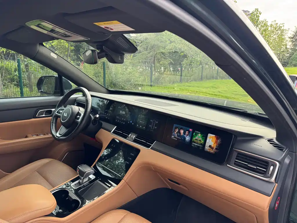 Li Auto Li ONE — миниатюра 11