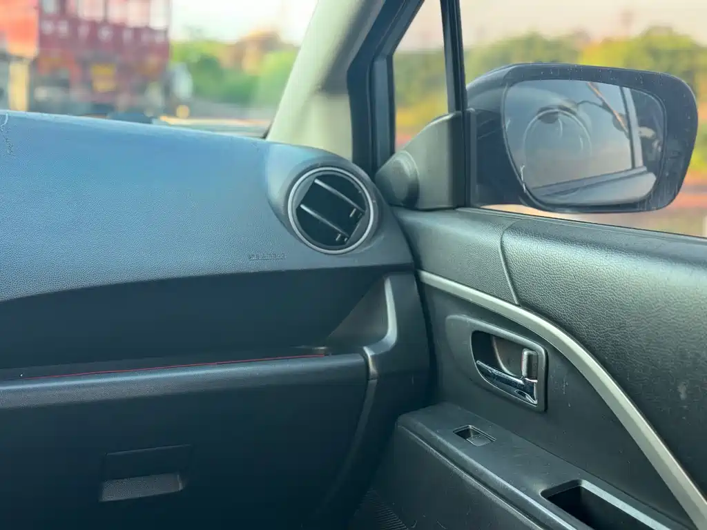 Mazda 5 — миниатюра 17