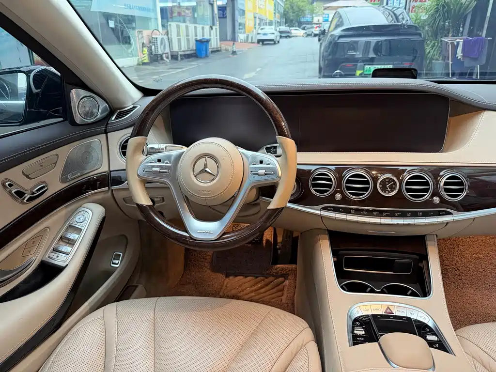 Mercedes-Benz S-Class — миниатюра 10